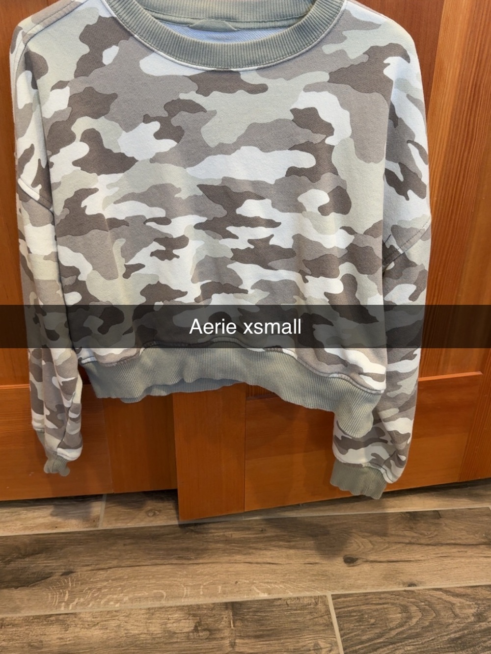 aerie Women's Crewneck Camo Sweatshirt - Gray & White